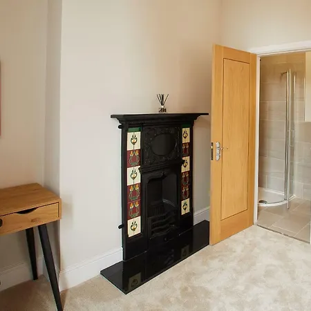 Host & - Artsbank Saltburn-by-the-Sea