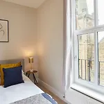 Apartment Host & - Artsbank